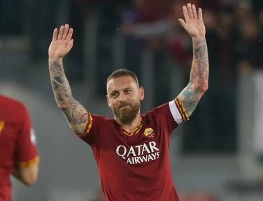 Τέλος εποχής για τον μύθο της Ρώμης: Aποσύρθηκε ο Ντανιέλε Ντε Ρόσι (βίντεο)